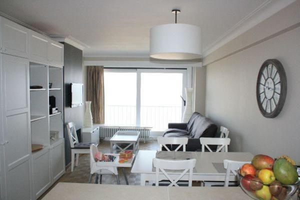 Appartement Sur La Digue A Knokke-Duinbergen Exterior photo